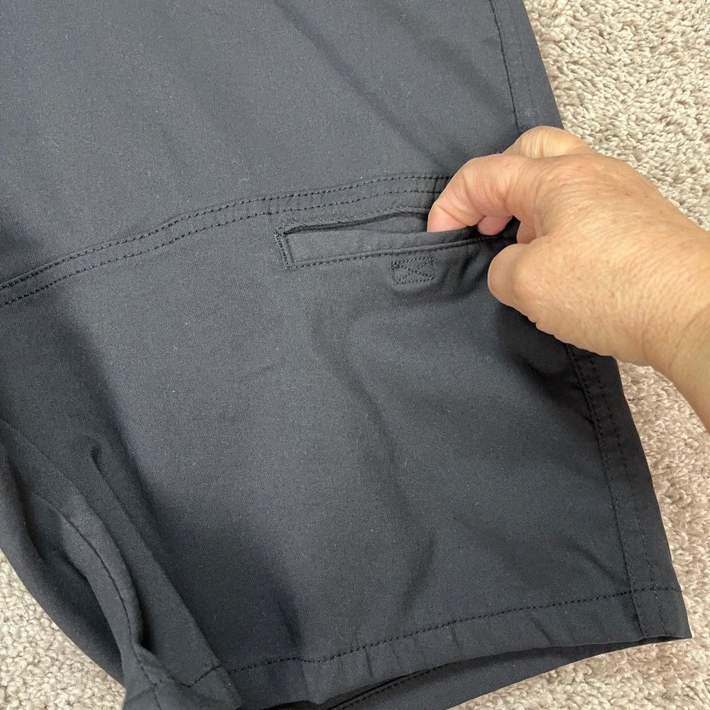 Wrangler All Terrain Gear Shorts Men 38 9 Black Cargo Flat Front Performance ATG - Picture 3 of 9